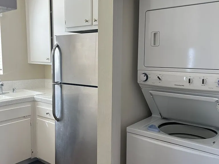 4775 Wilson Ave — Photo 11