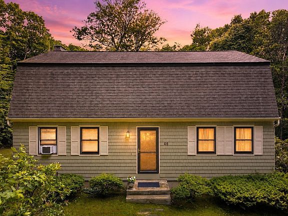 2nd image of 46 Prospect St