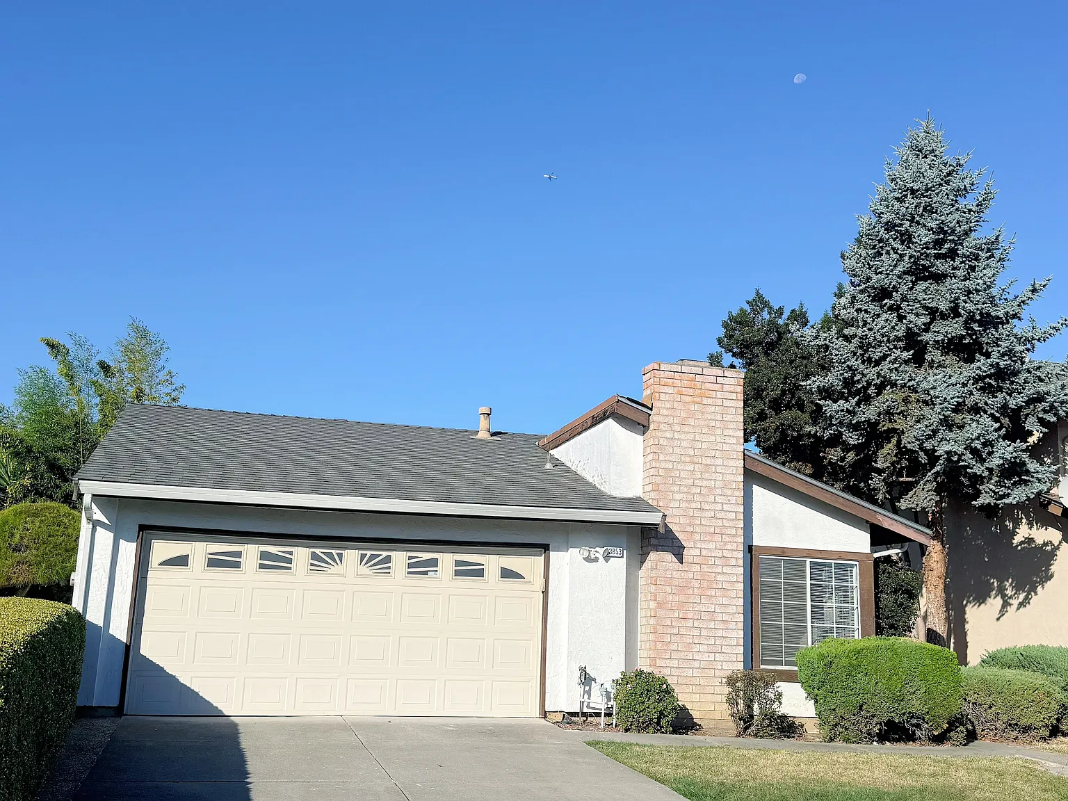 3 bed, 1314 sqft, $4,000 — Photo 1