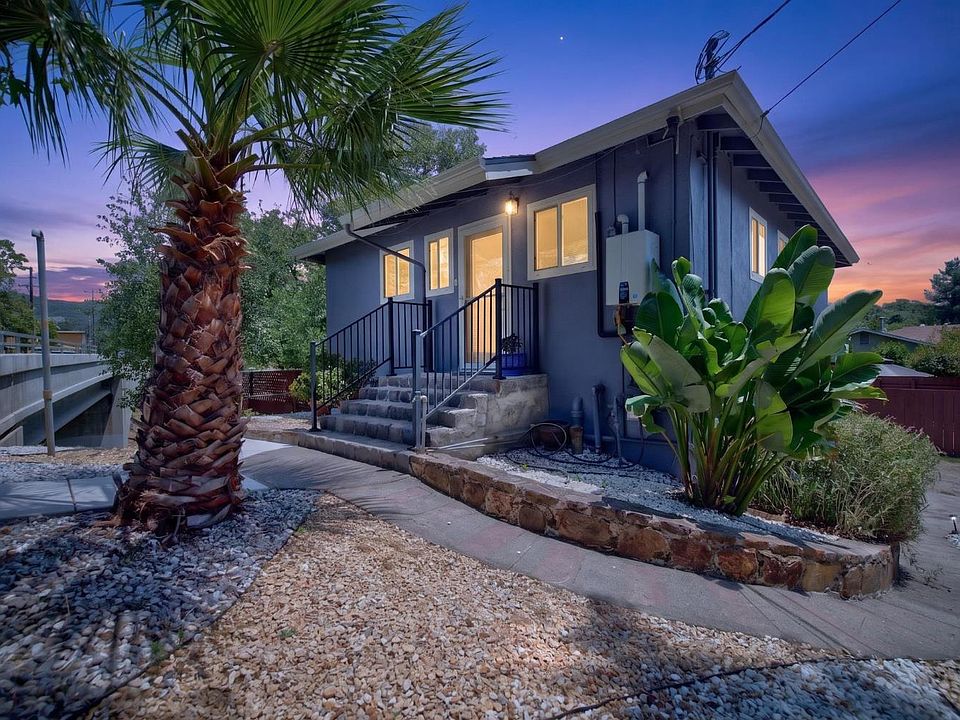 1st image of 320 Boyes Boulevard