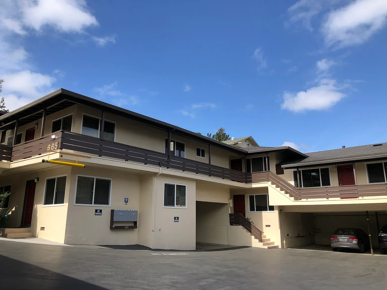 1 bed, $2,695 — Photo 1