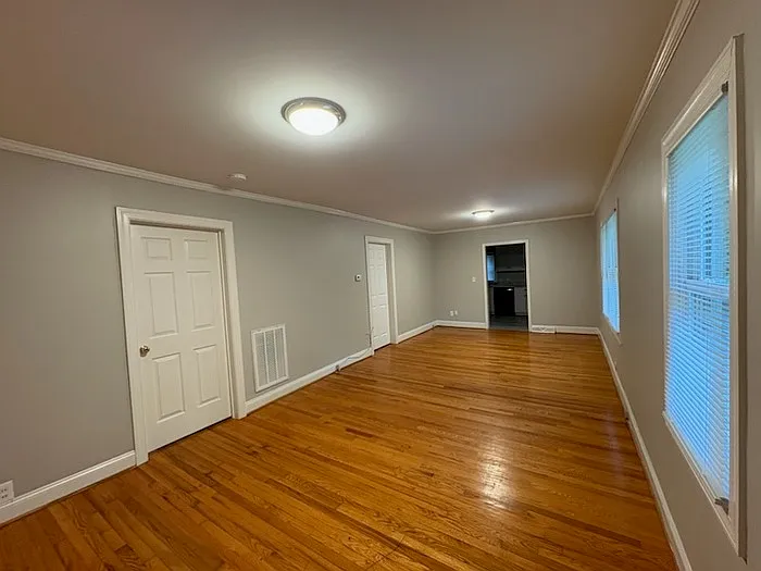 512 Brookwood Ave — Photo 5