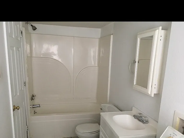 1300 Academy St — Photo 2
