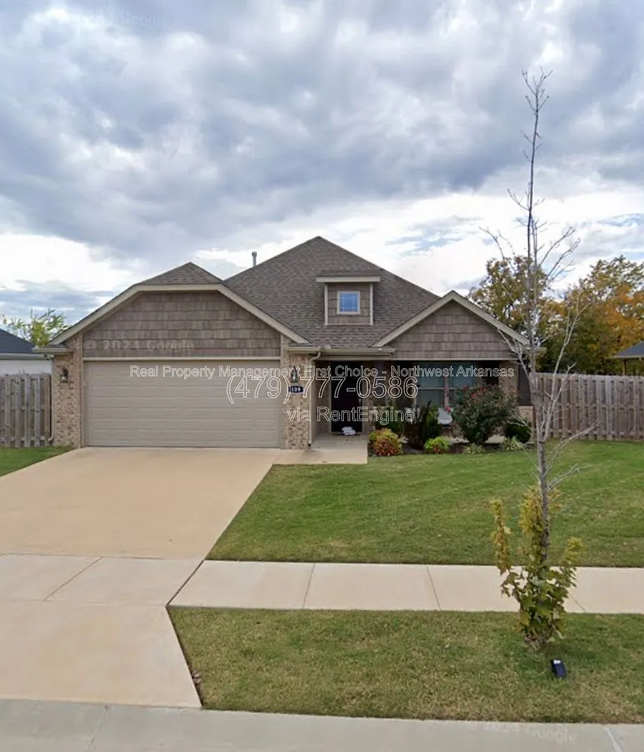 3 bed, 2.0 bath, 1559 sqft, $1,800 — Photo 3