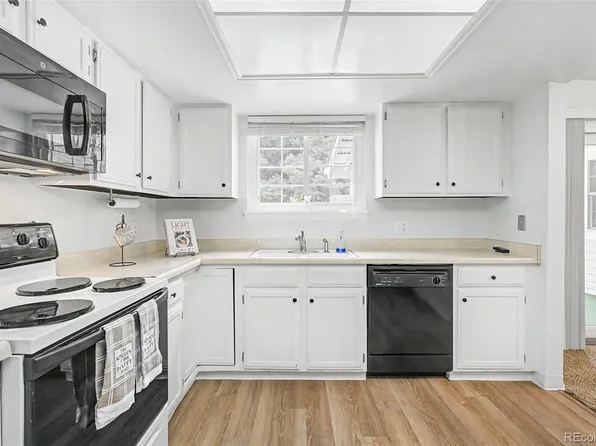 14233 E Marina Drive, Aurora, CO 80014