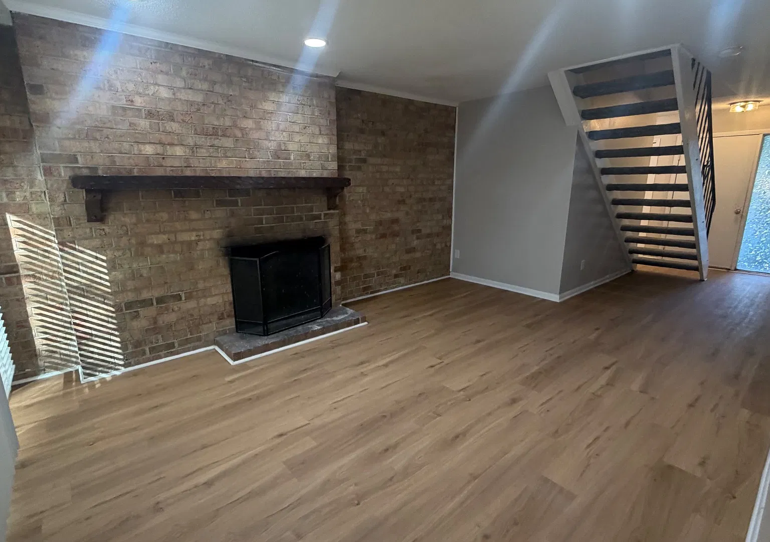 6409 Duquesne Pl - 6409 Duquesne Place — Photo 1