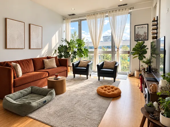 4730 N Kimball Ave APT 203, Chicago, IL 60625