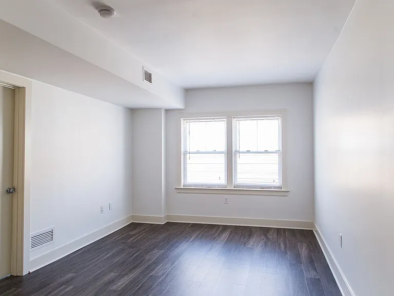 Clyde Manor — Photo 184