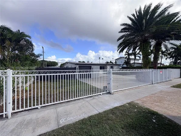 1281 W 62nd St, Hialeah, FL 33012