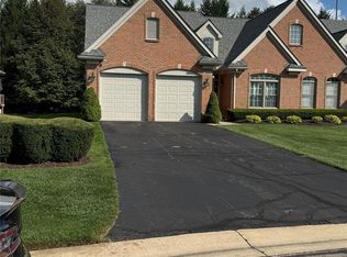 7608 Brookdale Ct, Brighton, MI