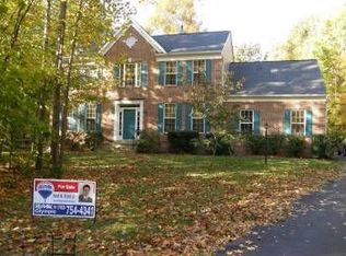 13900 Holly Forest Dr, Manassas, VA 20112