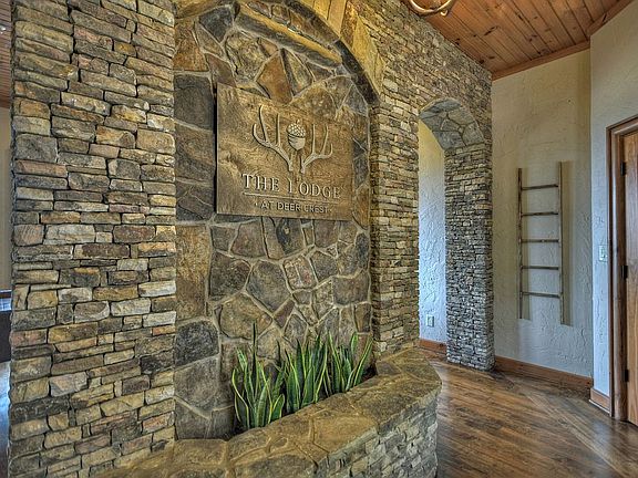 The Lodge at Deer Crest