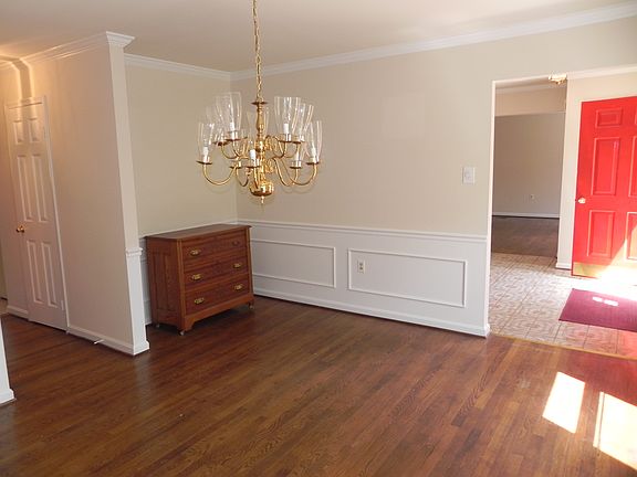4th image of 2101 Helmwood Ct