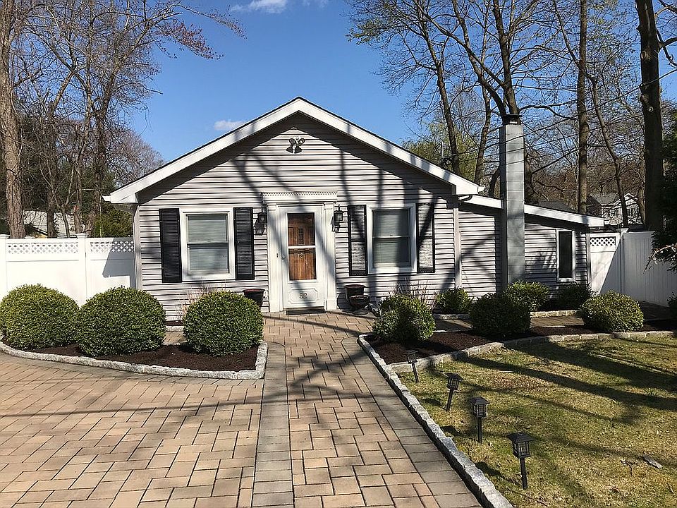 1st image of 52 Forest Ln