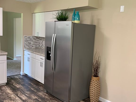 5th image of 6540 Riverton Cir NW