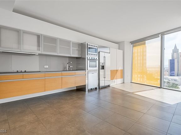 5th image of 3726 S Las Vegas Blvd #1607