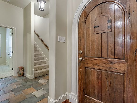3rd image of 5902 Mira Lago Ln