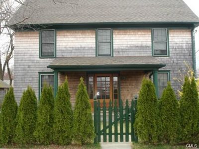 22 Fairfield Pl, Fairfield, CT, 06824