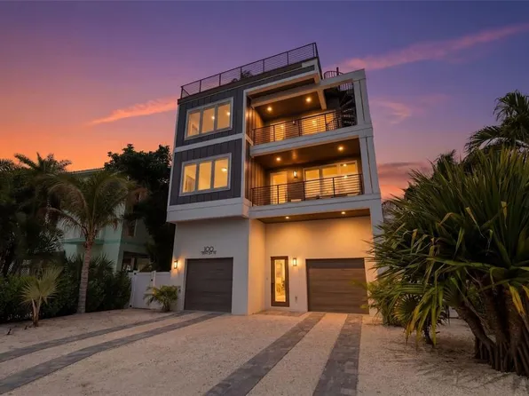 100 12th St N, Bradenton Beach, FL 34217