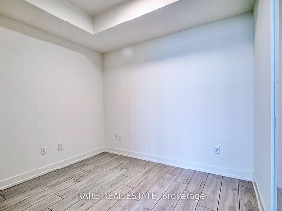4th image of 15 Mercer St #619