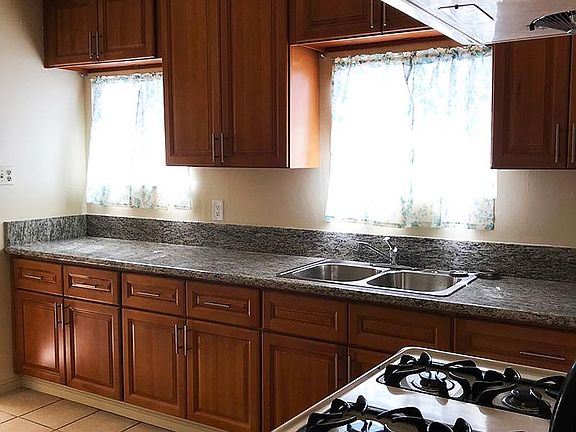 3rd image of 8054 Newmark Ave