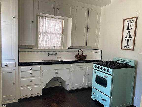 5th image of 4634 30th St