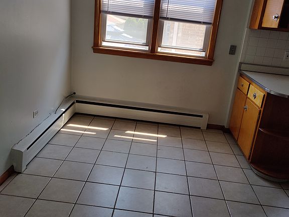 5th image of 5855 N Elston Ave #1N