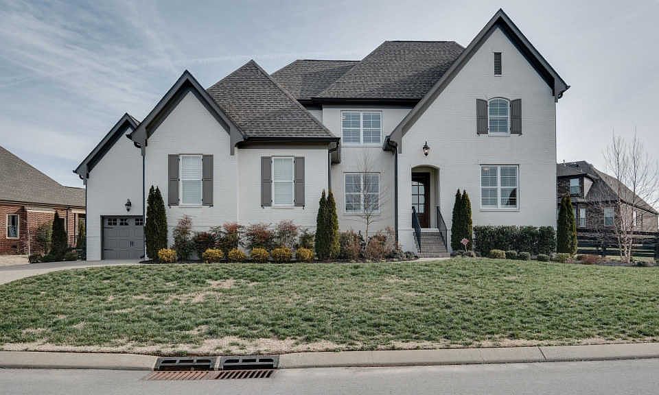 1st image of 343 Crescent Moon Cir