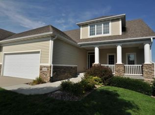 1990 Copper Wynd Ct, Pleasant Hill, IA 50327