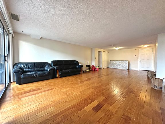 3rd image of 30 Revere Beach Pkwy APT 506