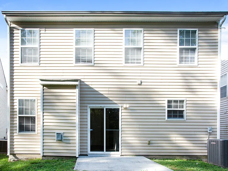 5104 Abercromby St — Photo 17