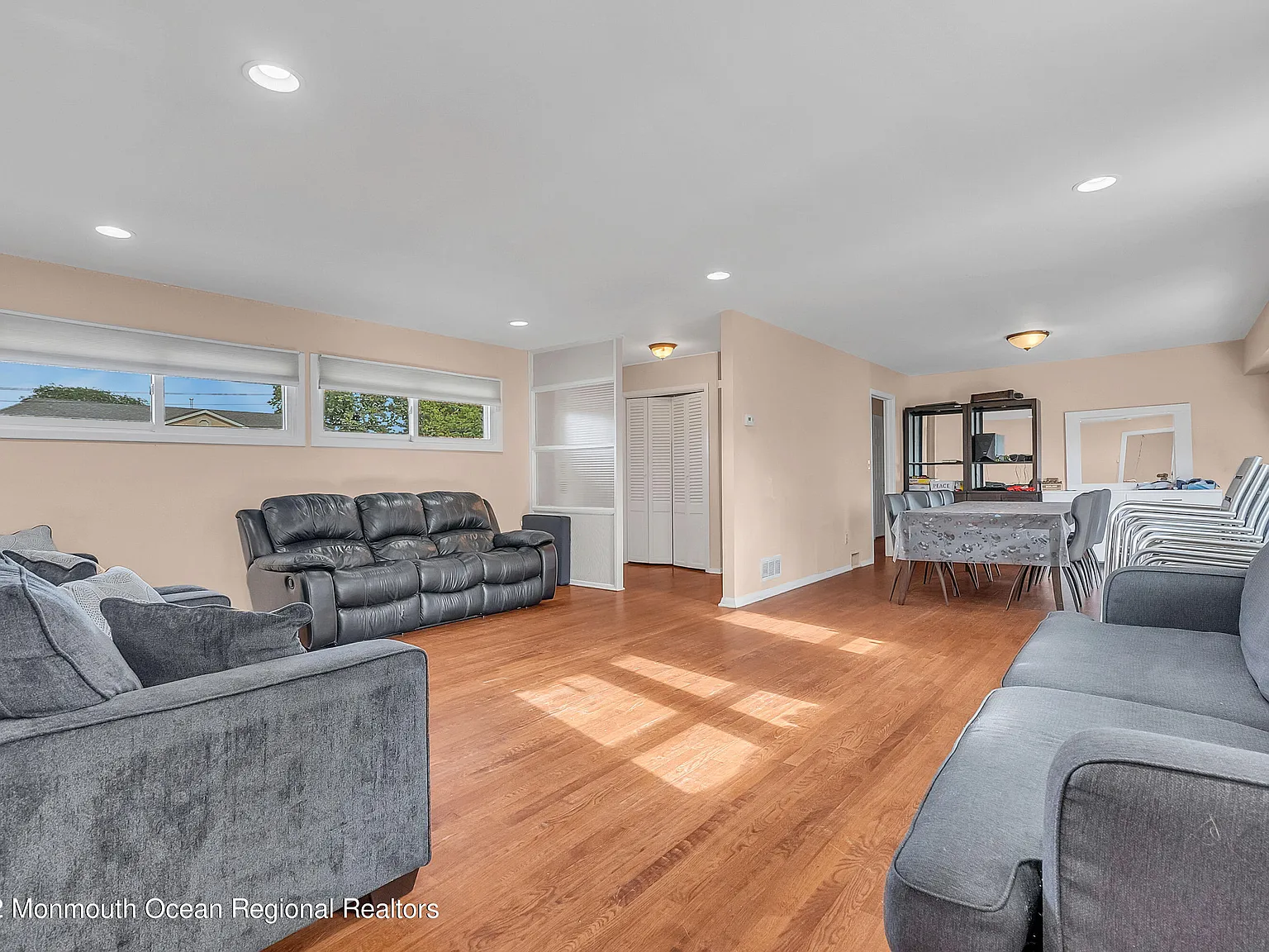 6 bed, 1810 sqft, $2,700 — Photo 1