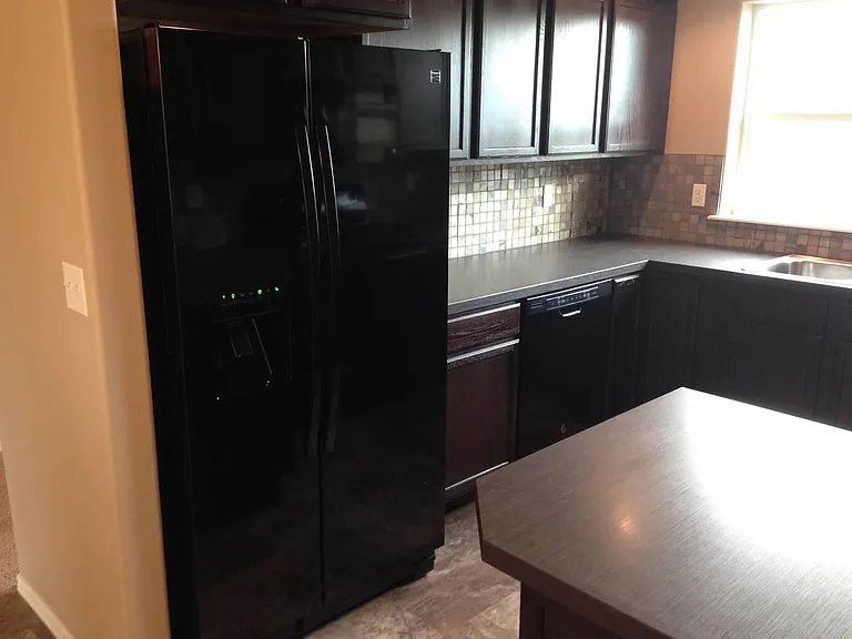 2052 Alco Ave — Photo 5