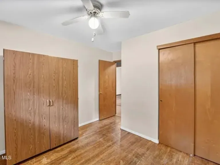 5920 Malden Ave — Photo 10
