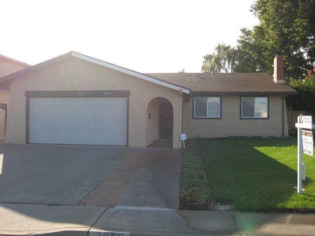 1st image of 2060 Cormorant Dr