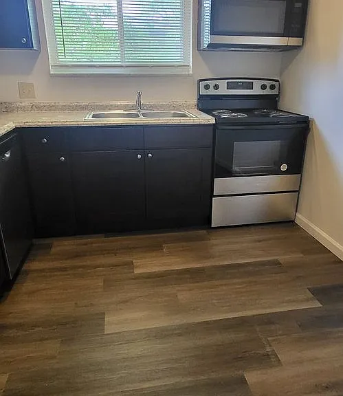Yorktowne Apartments — Photo 61