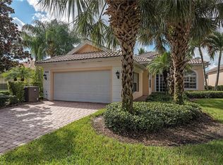5032 Jarvis Ln, Naples, FL 34119