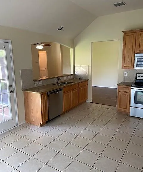 117 Singletree Ln — Photo 11