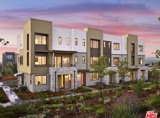 27052 Tanager Ln, Valencia, CA 91381