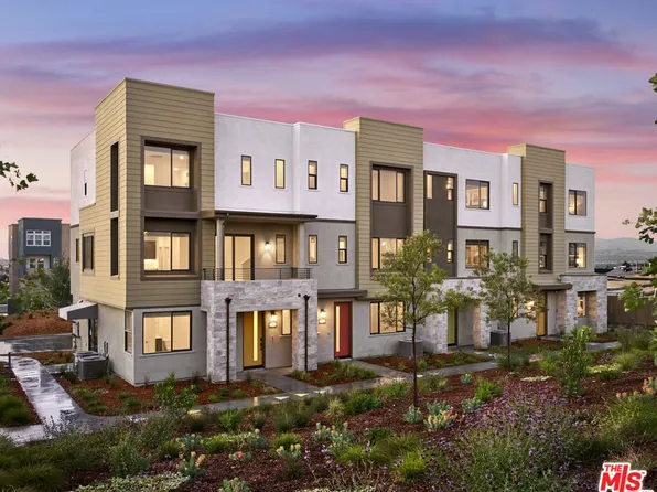 27052 Tanager Ln, Valencia, CA 91381