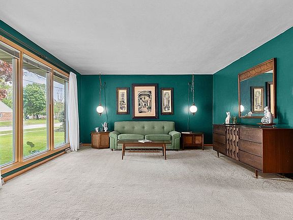 5th image of 1108 De Pere St