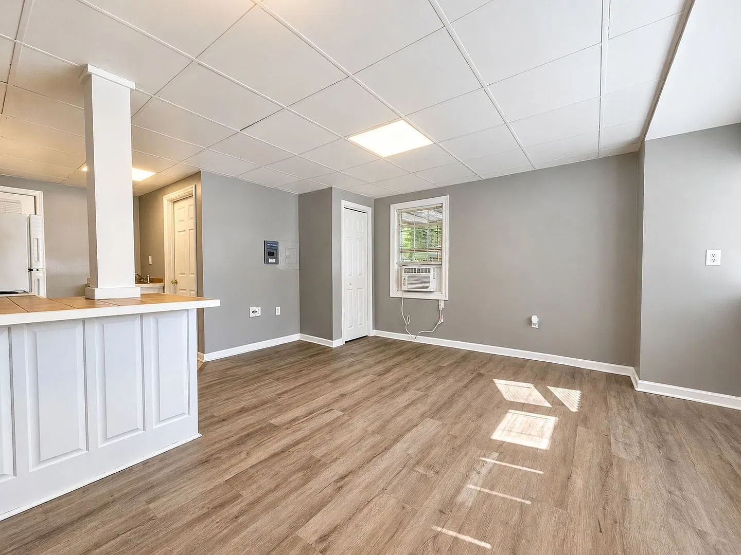 1 bed, 1.0 bath, 360 sqft, $1,025 — Photo 2