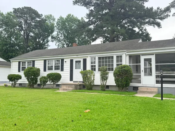 412 Seminole Trl, Jacksonville, NC 28540