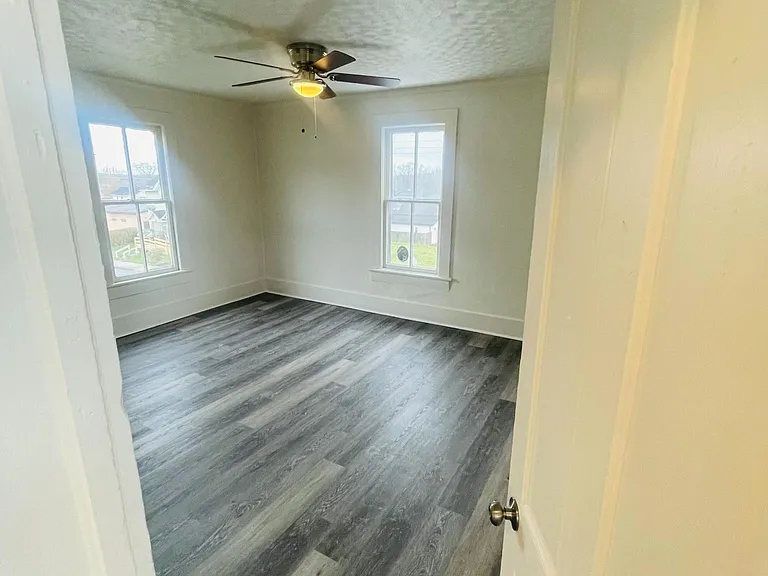 115 S Ray St — Photo 20