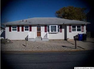 3222 Osborn Ter, Toms River, NJ 08753
