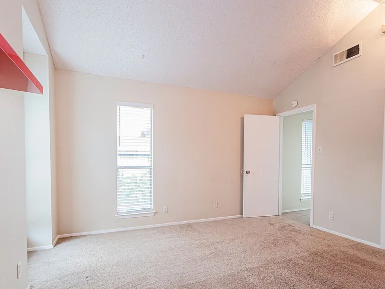 4709 Misty Slope Ln — Photo 3