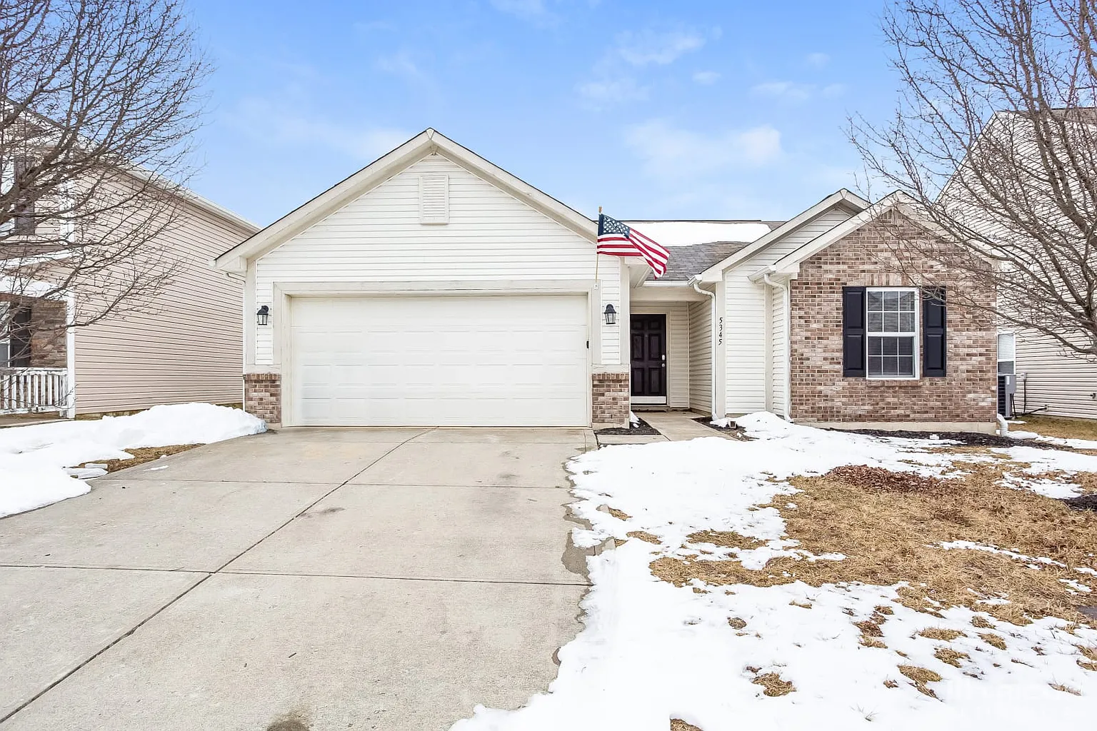 5345 Brassie Dr photo 1