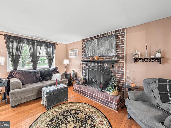 4th image of 629 Terrapin Ln