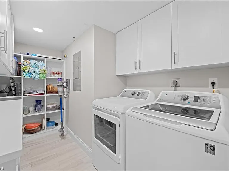 10684 Gulf Shore Dr #205 — Photo 22