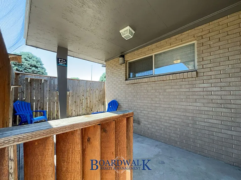 325 E Baird Cir — Photo 19